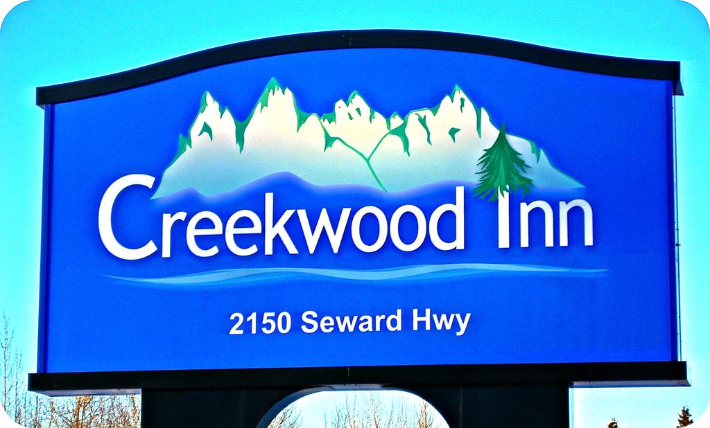 Creekwood Inn