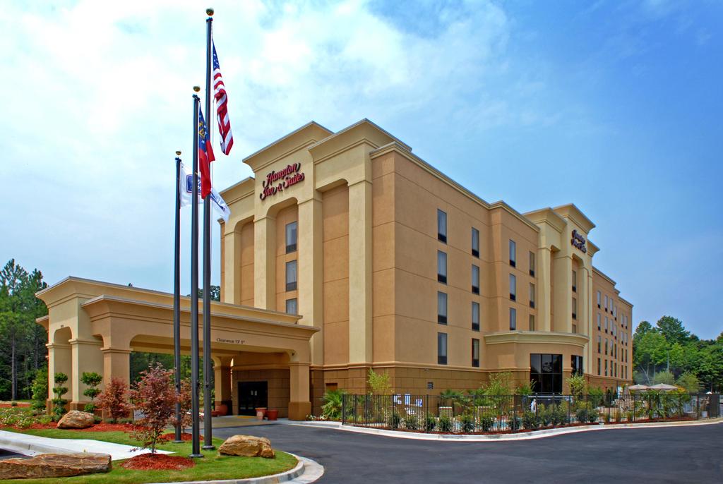 Hampton Inn and Suites Atlanta-Six Flags