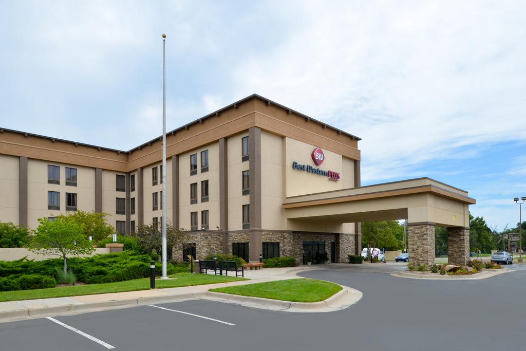 Best Western Plus Wichita West Airport Inn