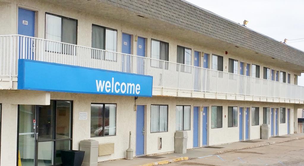 Motel 6 Topeka Northwest