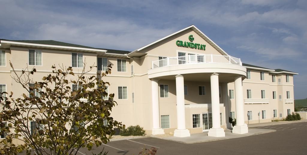 GrandStay Residential Suites Eau Claire