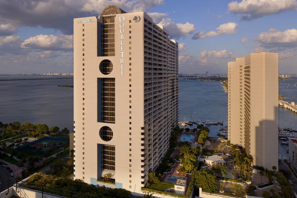 DoubleTree by Hilton Grand Hotel Biscayne Bay