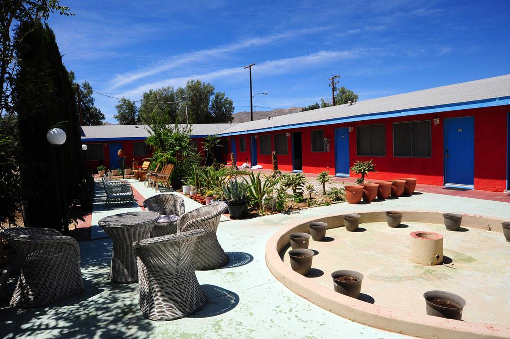 Safari Motor Inn - Joshua Tree