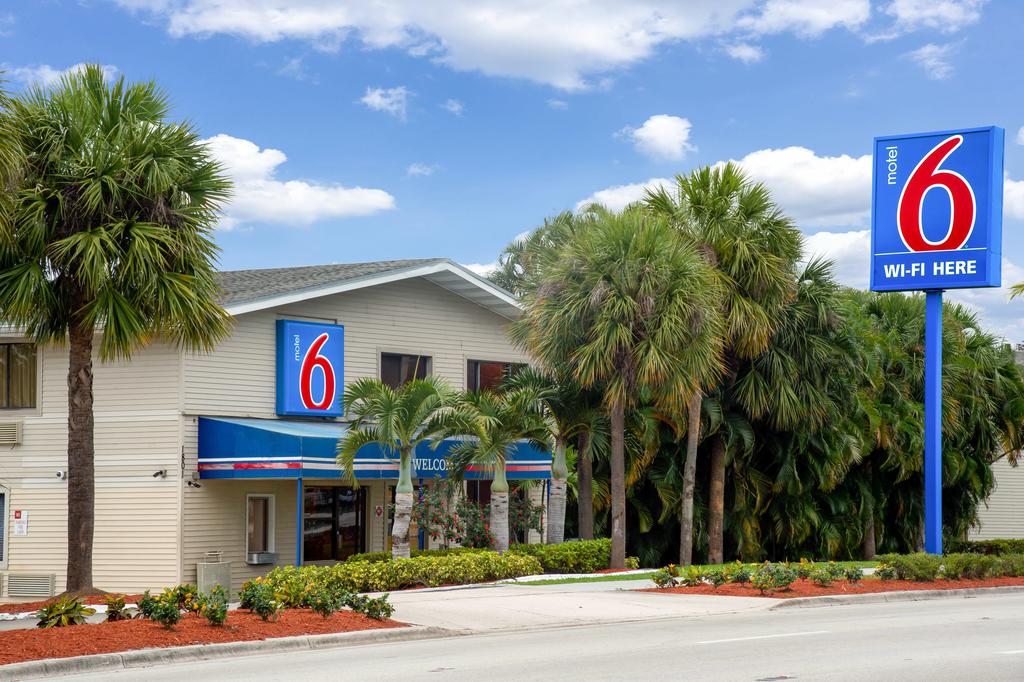 Motel 6 Fort Lauderdale FL