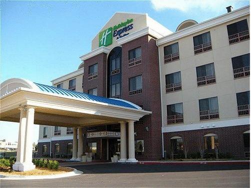 Holiday Inn Express and Suites - Bartlesville