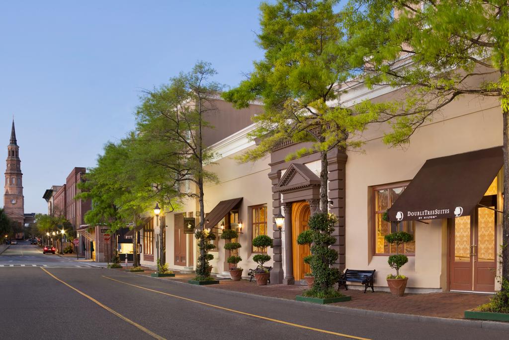 DoubleTree by Hilton Hotel and Suites Charleston - Historic District