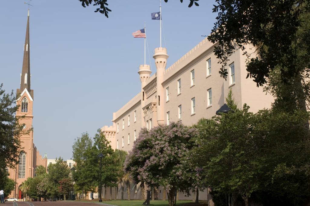 Embassy Suites Charleston - Historic Charleston