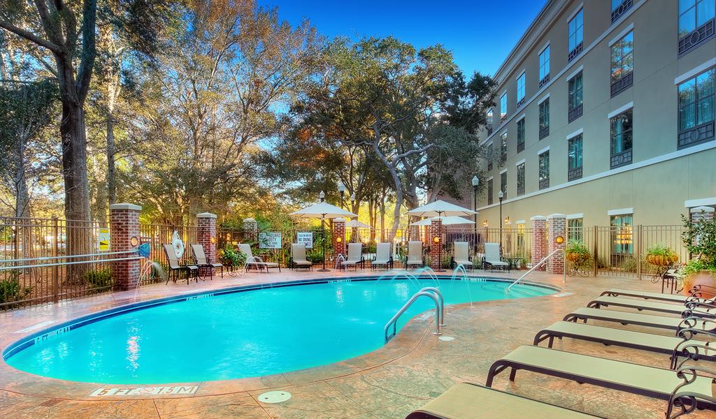 Holiday Inn Express and Suites Charleston Mount Pleasant