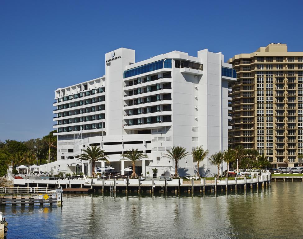 Waterstone Resort and Marina Boca Raton - Curio