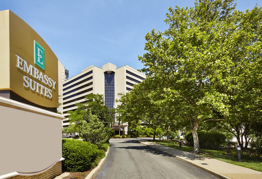 Embassy Suites Crystal City - National Airport