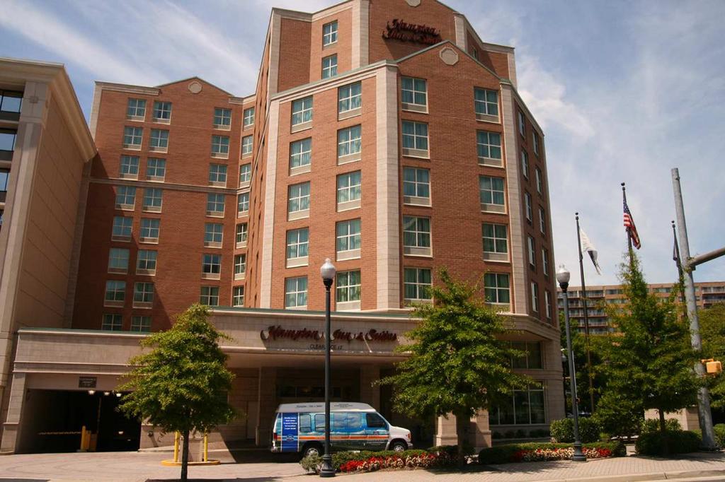 Hampton Inn and Suites Reagan National Airport