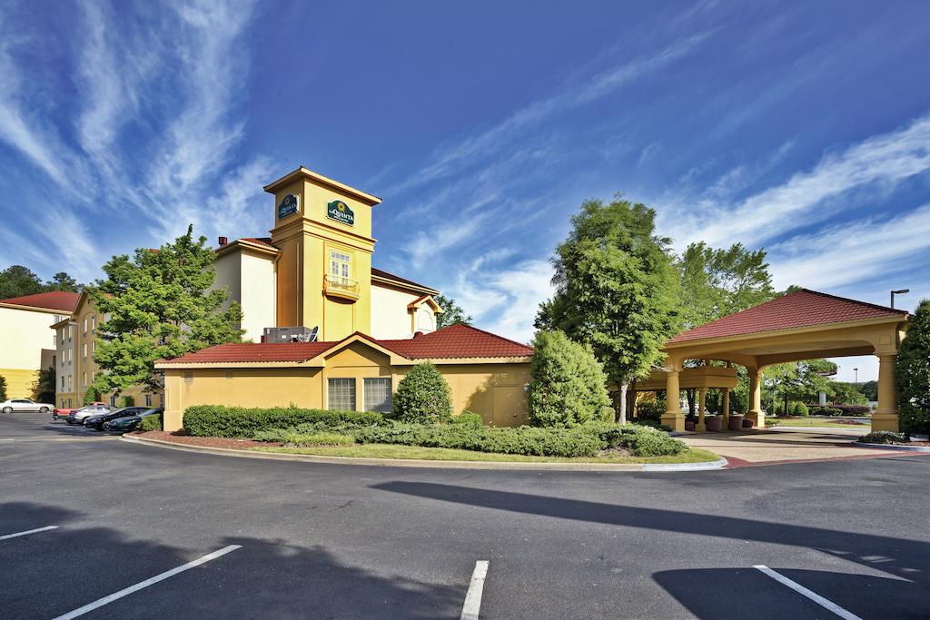 La Quinta Inn and Suites Birmingham Homewood