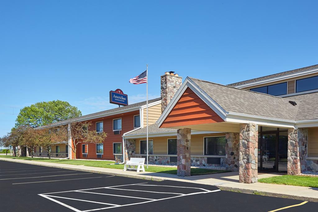 AmericInn Elkhorn