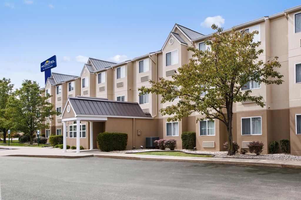 Microtel Louisville East