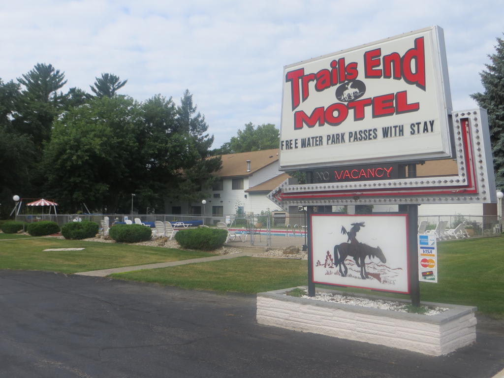 Trails End Motel