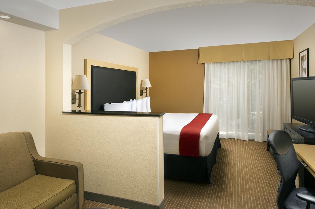 Best Western Alamo Suites Downtown