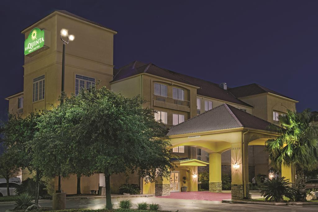 La Quinta Inn and Suites San Antonio North Stone Oak