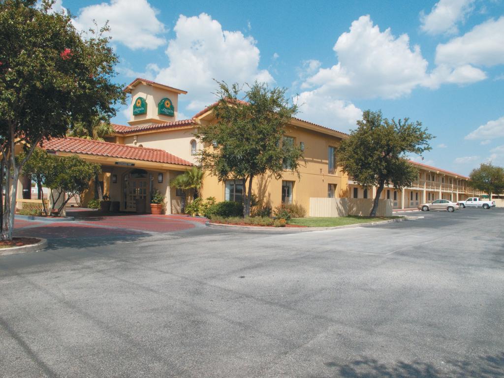 La Quinta Inn San Antonio I-35 N - Rittiman Rd