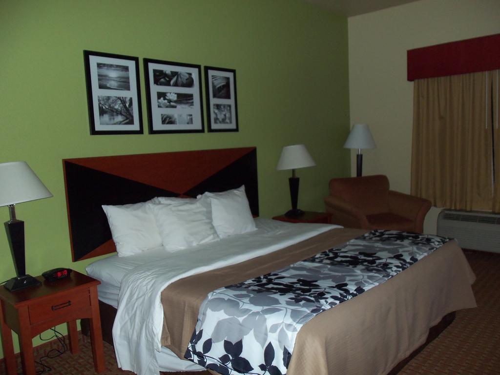 Sleep Inn and Suites Near Seaworld