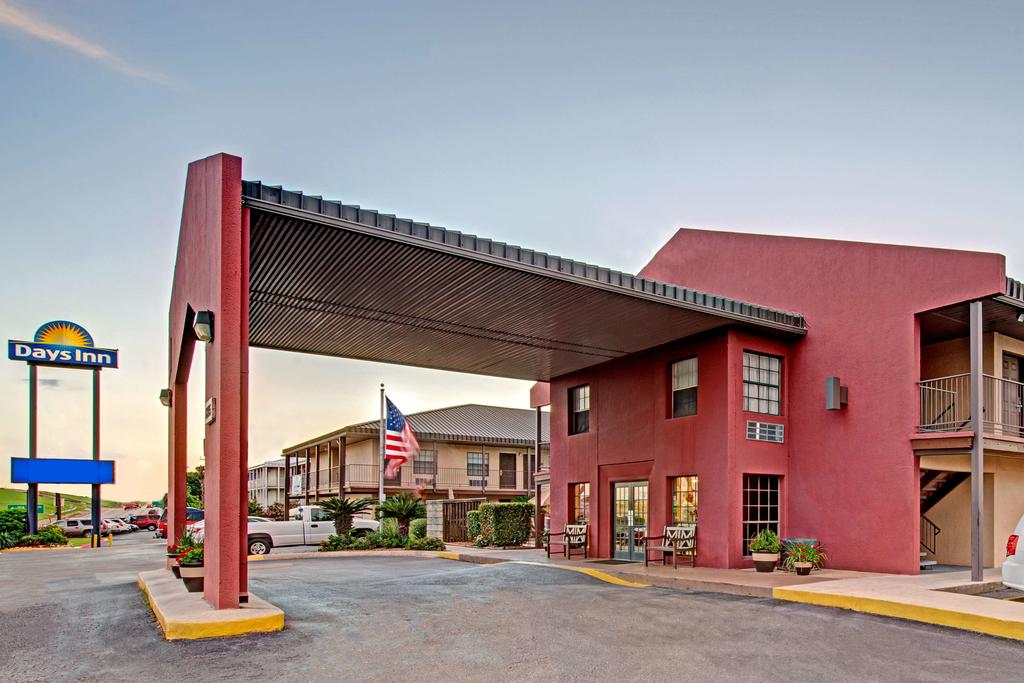 Days Inn San Antonio-Near Lackland Afb