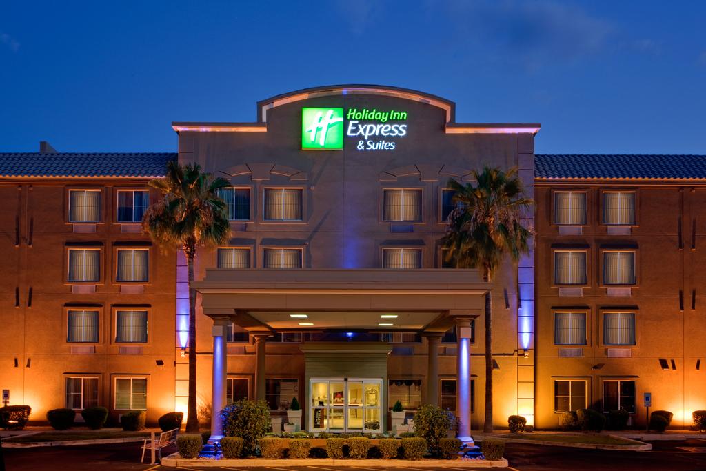 Holiday Inn Express And Suites