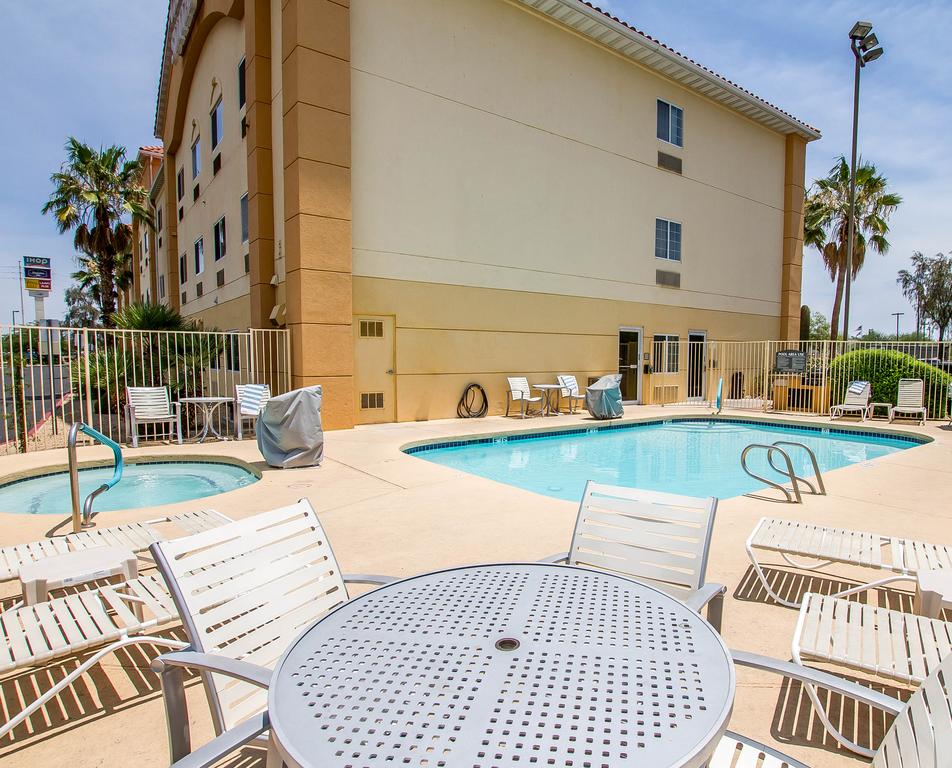 Comfort Suites Peoria Sports Complex