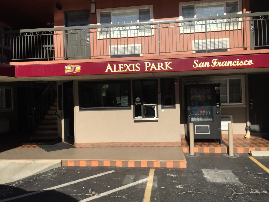 Alexis Park Hotel