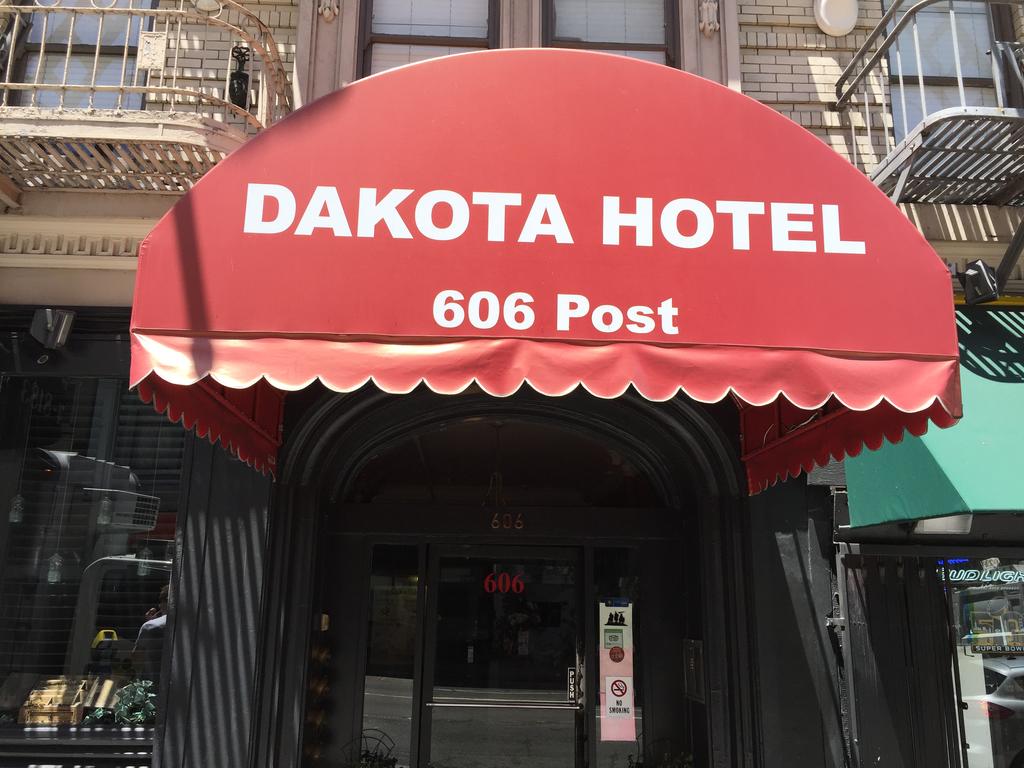 Dakota Hotel