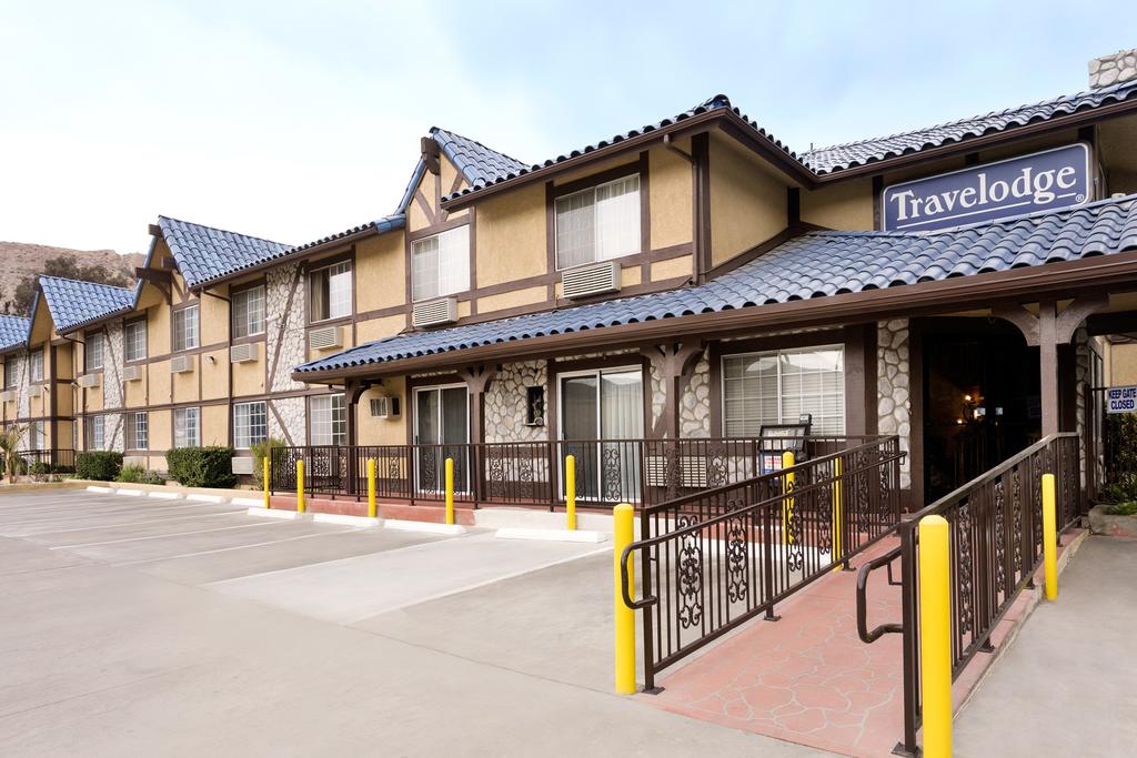 Travelodge Santa Clarita-Valencia