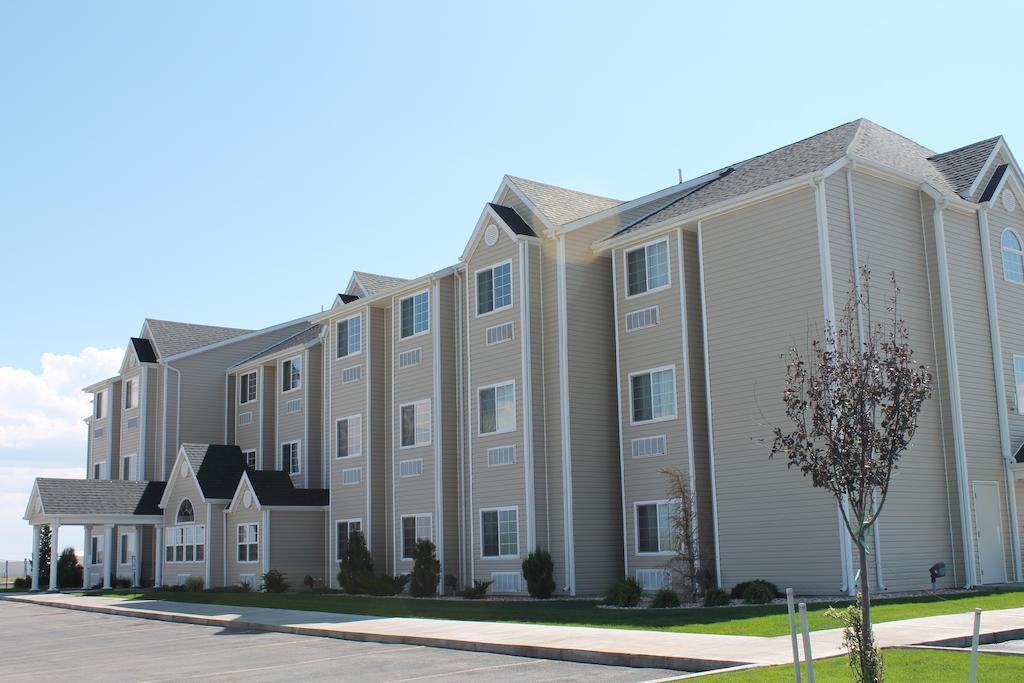 Pronghorn Inn and Suites