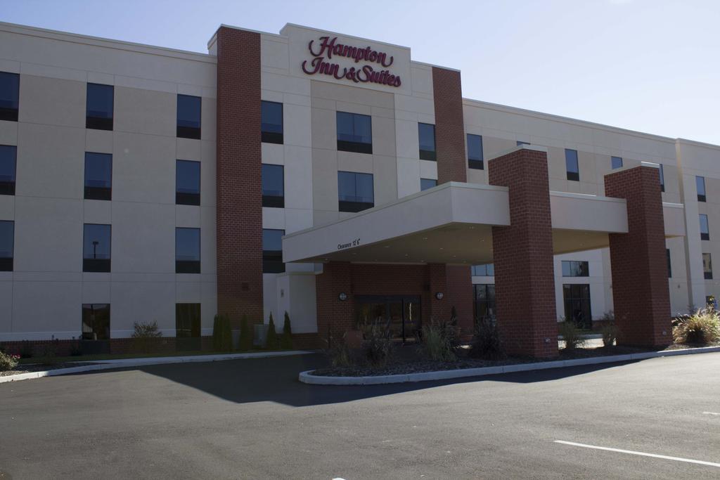 Hampton Inn and Suites Harrisburg