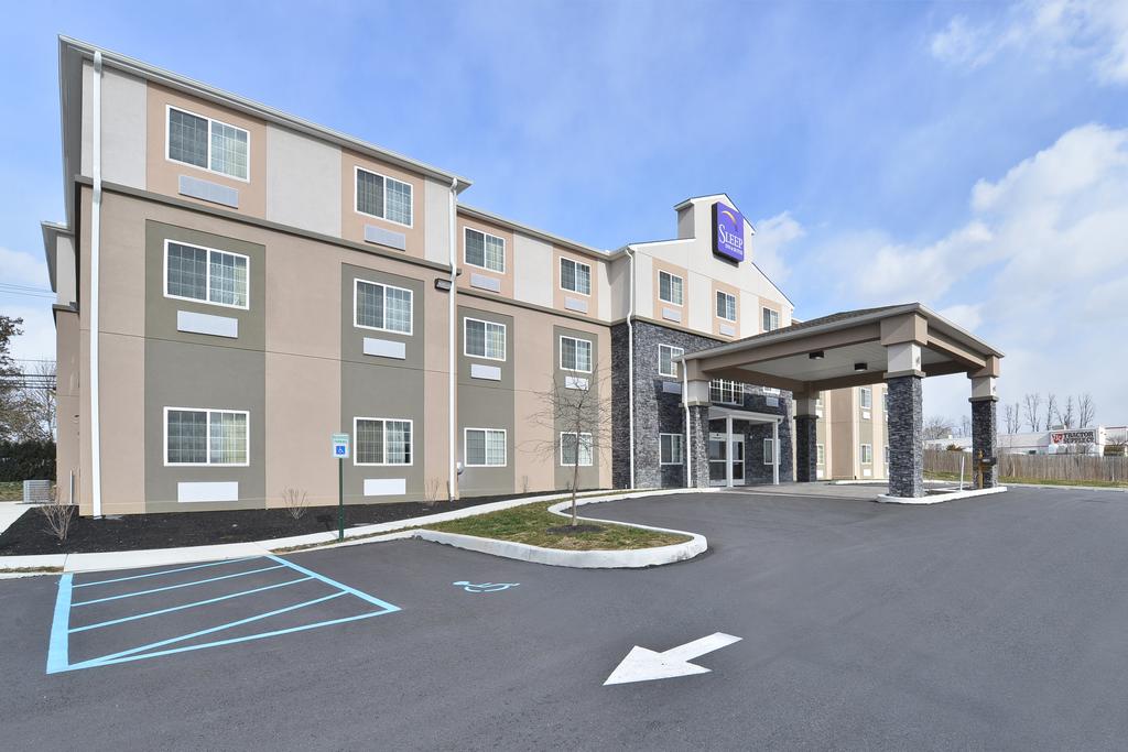 Sleep Inn and Suites Harrisburg Hershey North