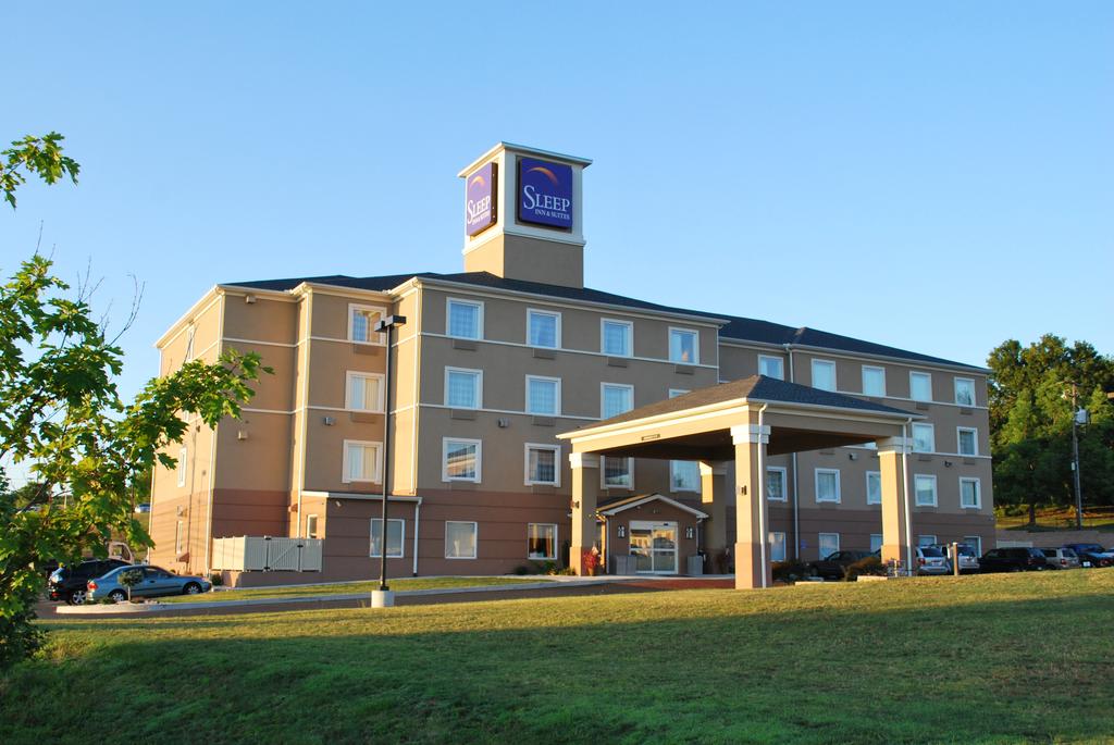 Sleep Inn and Suites Harrisburg