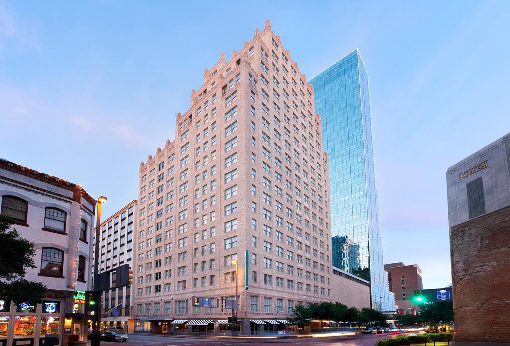 Courtyard Fort Worth DowntownBlackstone