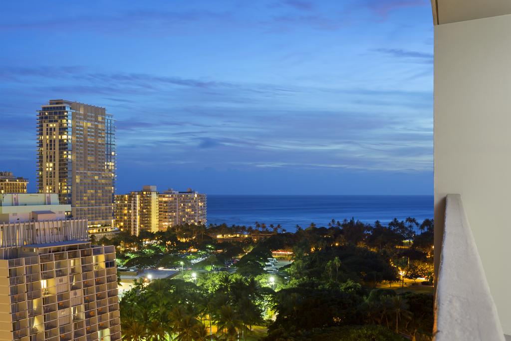 Ambassador Hotel Waikiki