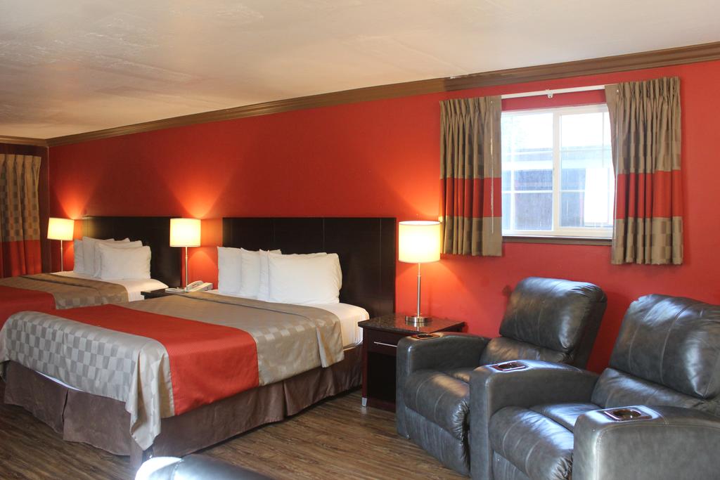 Red Roof Inn and Suites Monterey