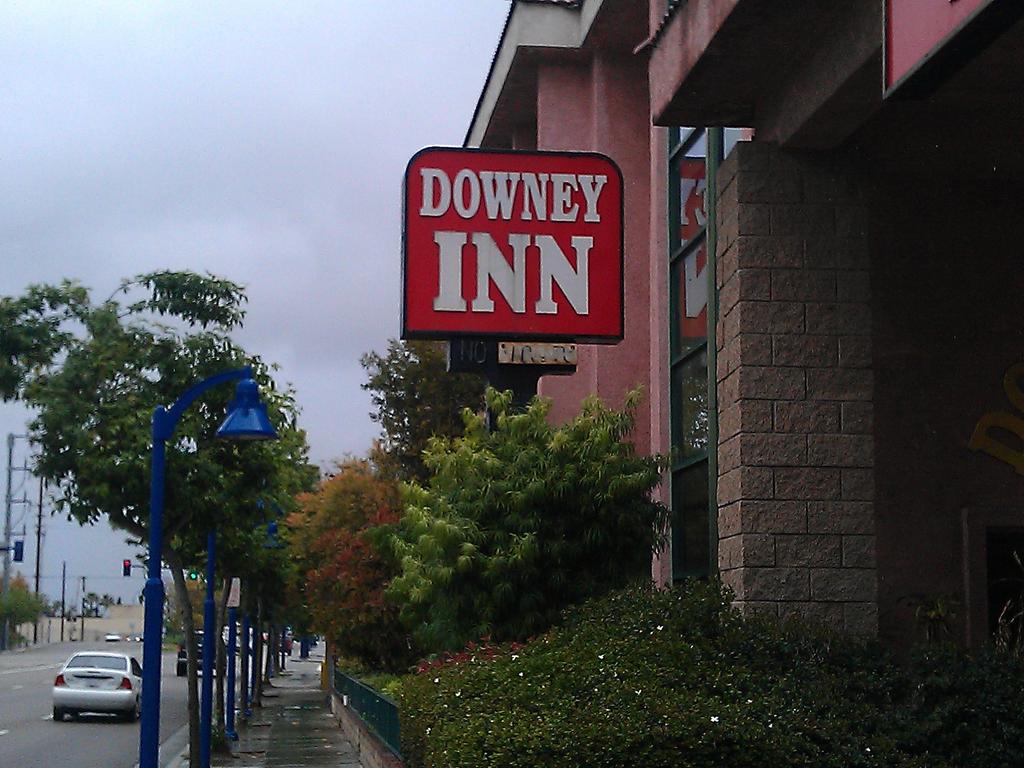 Downey Inn Luxury Suites