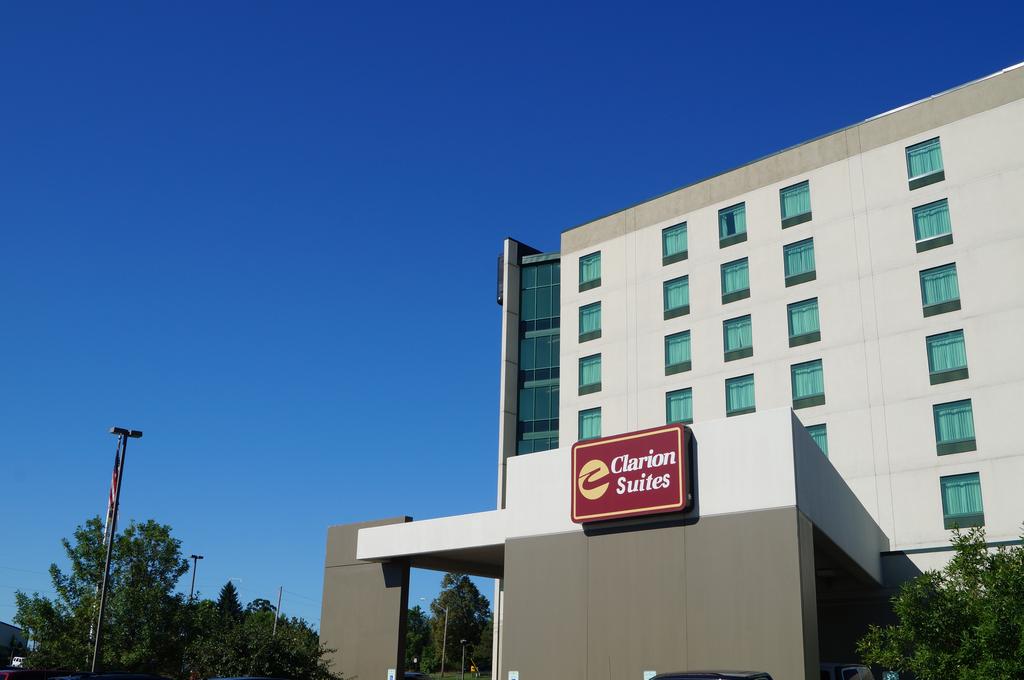 Clarion Suites - the Alliant Energy Center