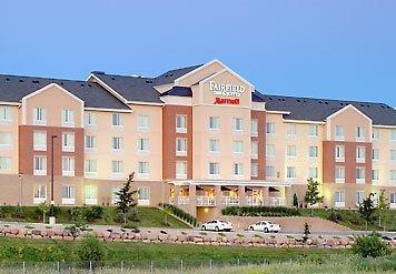 Fairfield Inn and Suites Madison East