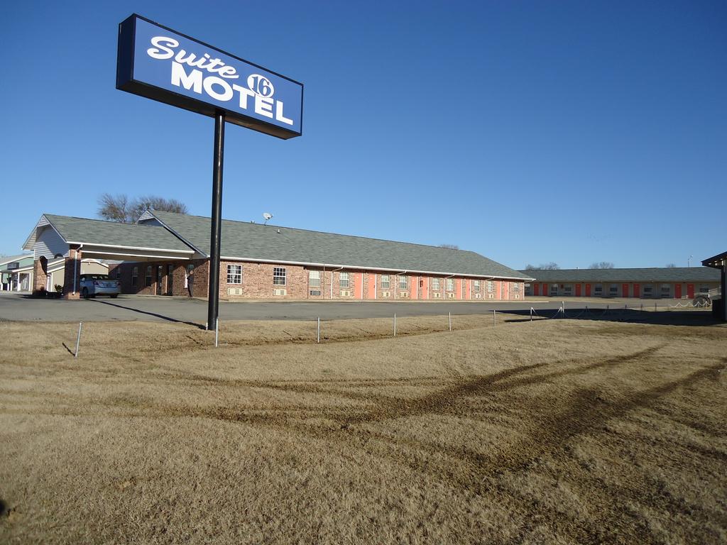 Suite 16 Motel