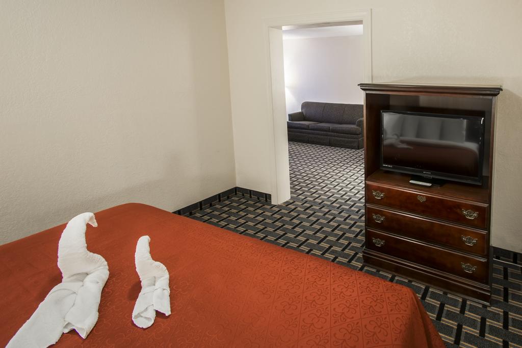 Quality Inn and Suites Sebring