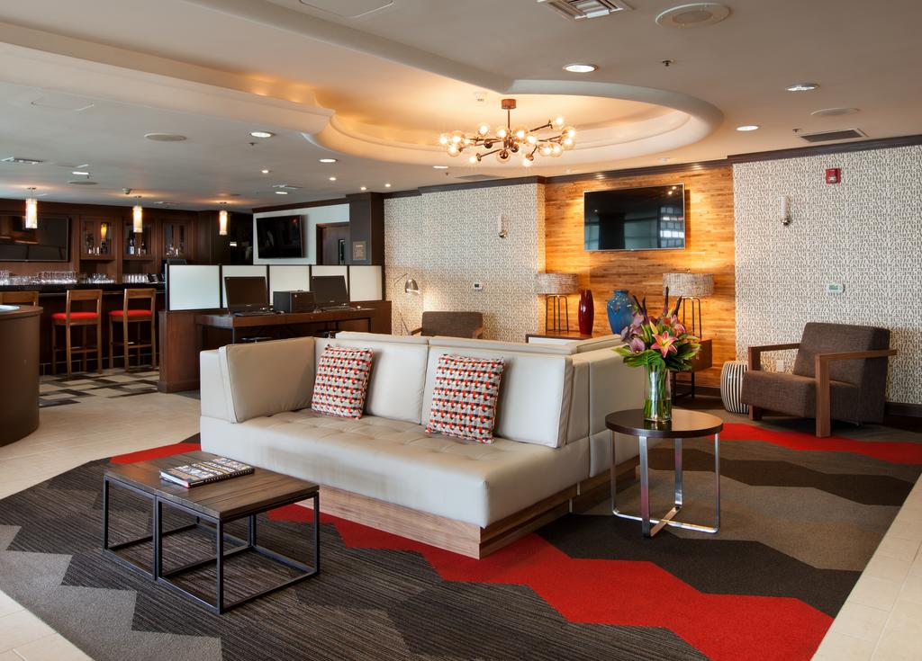 Four Points by Sheraton Hotel and Suites San Francisco Airport