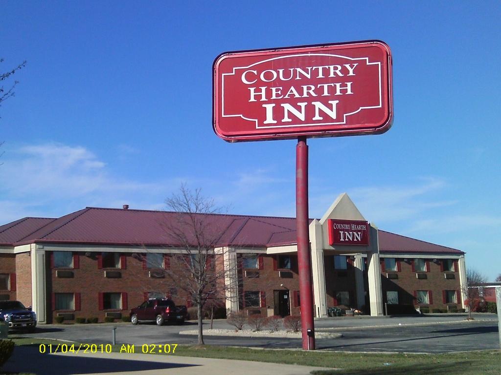 Country Hearth Inn and Suites