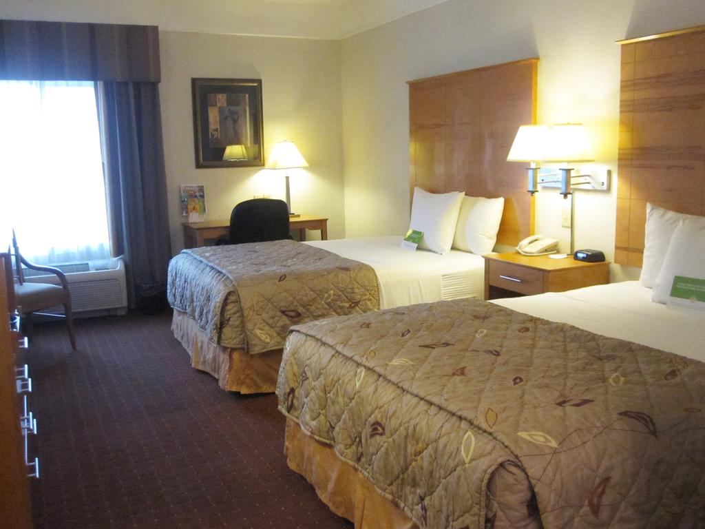 La Quinta Inn and Suites Norfolk Airport