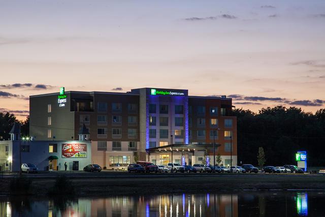 Holiday Inn Exp Stes Sandusky