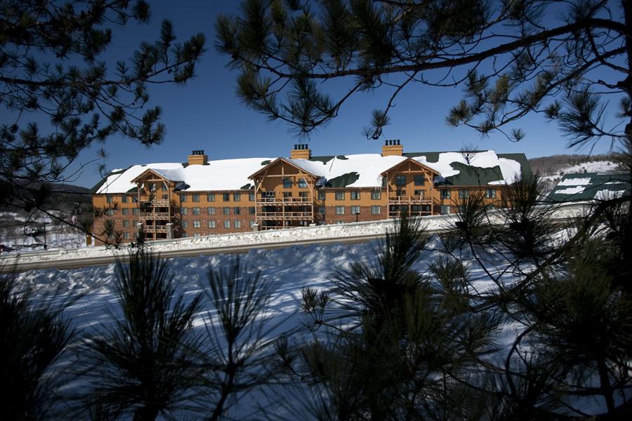 Hope Lake Lodge and Indoor Waterpark