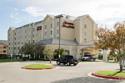 Hampton Inn and Suites Austin Airport