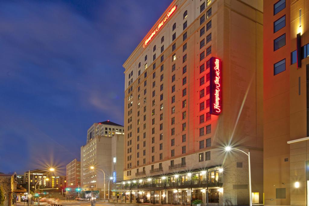 Hampton Inn and Suites Austin Downtown