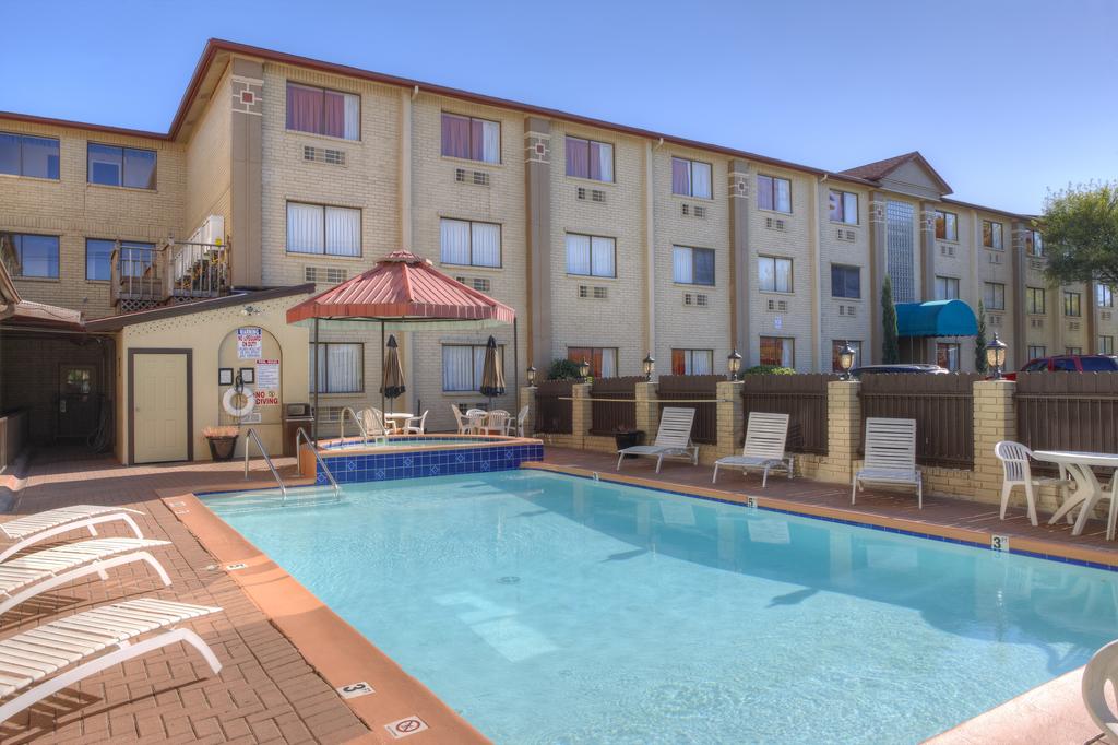 Orangewood Inn and Suites Midtown