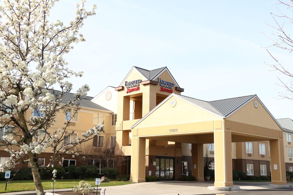 Fairfield Inn and Suites Portland Airport